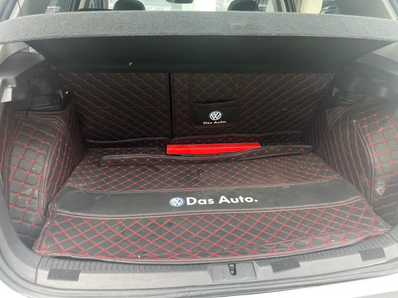 Volkswagen Golf 2019 280TSI DSG Luxury type Country VI interior photo 9 Volkswagen Golf 2019 280TSI DSG Luxury type Country VI interior photo 9
