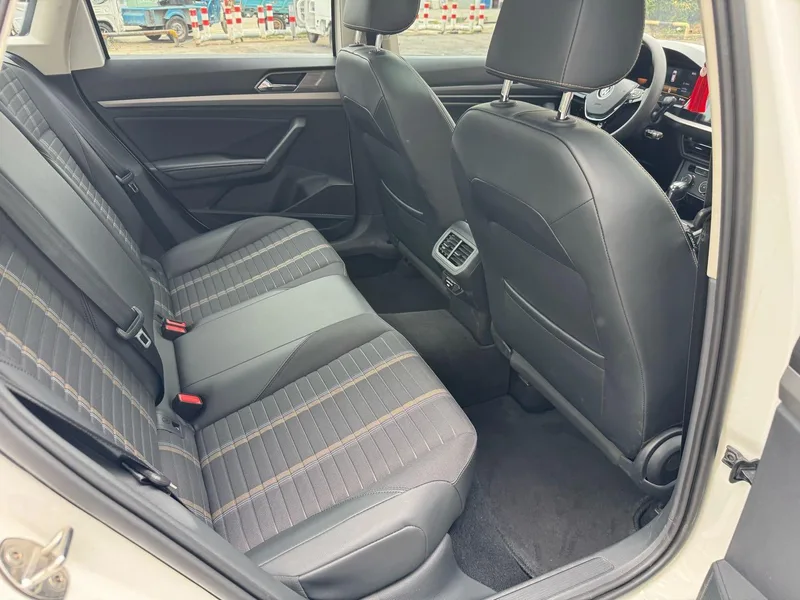 Volkswagen Lavida 2021 280TSI DSG Comfort Edition interior photo 13 Volkswagen Lavida 2021 280TSI DSG Comfort Edition interior photo 13