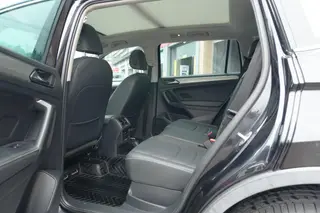 Volkswagen Tiguan L 2019 330TSI Automatic two-wheel drive panoramic comfort version Country VI interior photo 11 Volkswagen Tiguan L 2019 330TSI Automatic two-wheel drive panoramic comfort version Country VI interior photo 11