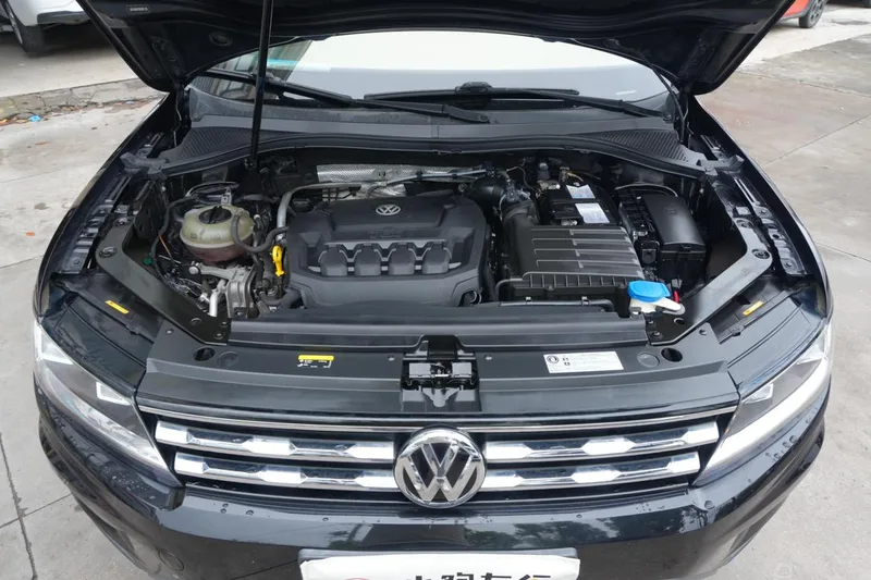 Volkswagen Tiguan L 2019 330TSI Automatic two-wheel drive panoramic comfort version Country VI interior photo 12 Volkswagen Tiguan L 2019 330TSI Automatic two-wheel drive panoramic comfort version Country VI interior photo 12