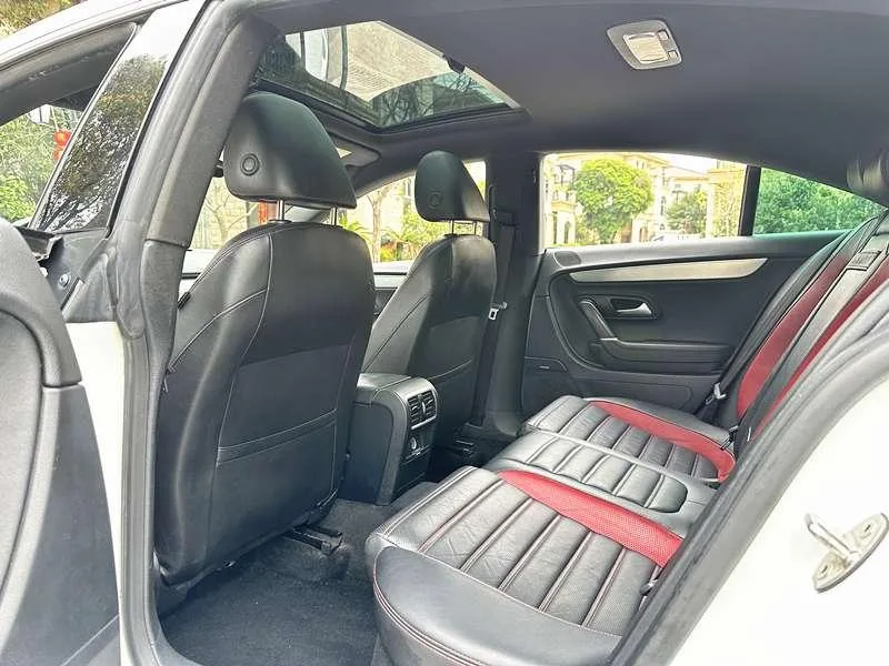 Volkswagen CC 2018 1.8TSI Luxury type interior photo 11 Volkswagen CC 2018 1.8TSI Luxury type interior photo 11