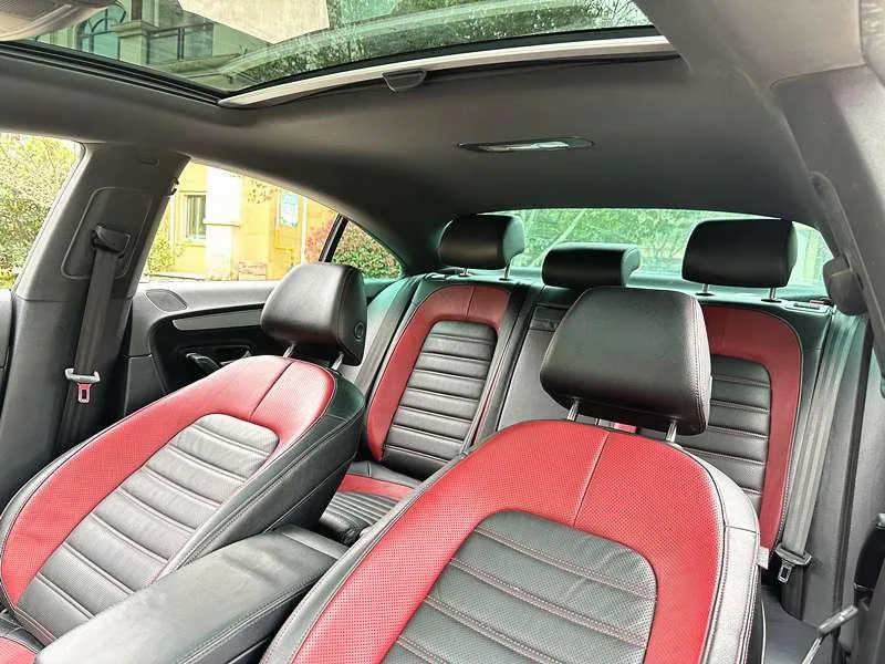 Volkswagen CC 2018 1.8TSI Luxury type interior photo 15 Volkswagen CC 2018 1.8TSI Luxury type interior photo 15
