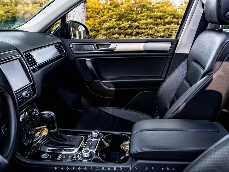 Volkswagen Touareg 2017 3.0TSI Boundary Extension Edition interior photo 7