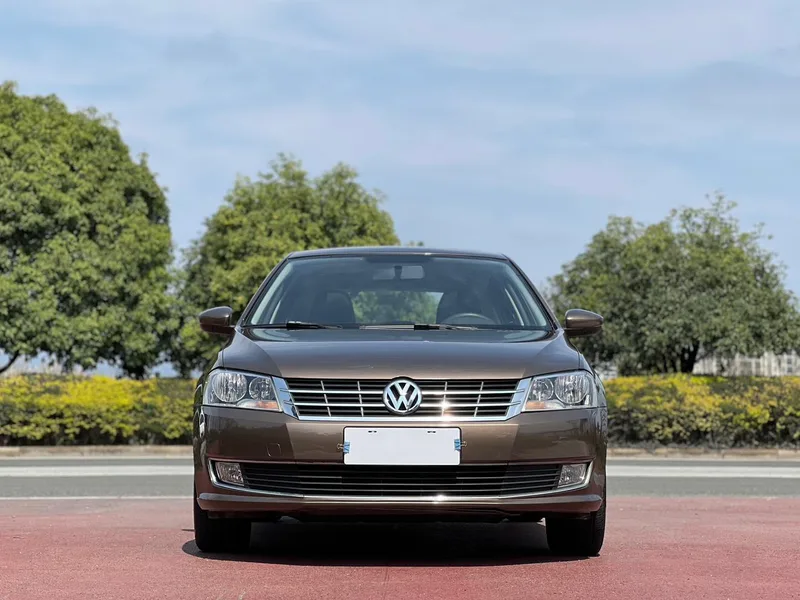 Volkswagen Gran Lavida 2013 1.6L Automatic Comfort Type exterior photo 3 Volkswagen Gran Lavida 2013 1.6L Automatic Comfort Type exterior photo 3