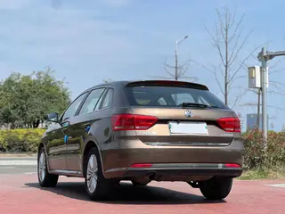 Volkswagen Gran Lavida 2013 1.6L Automatic Comfort Type exterior photo 6 Volkswagen Gran Lavida 2013 1.6L Automatic Comfort Type exterior photo 6