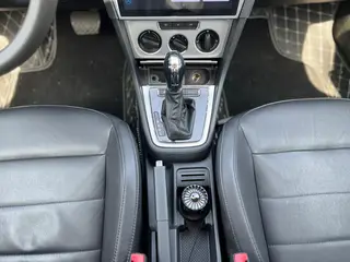 Volkswagen Gran Lavida 2013 1.6L Automatic Comfort Type interior photo 15 Volkswagen Gran Lavida 2013 1.6L Automatic Comfort Type interior photo 15