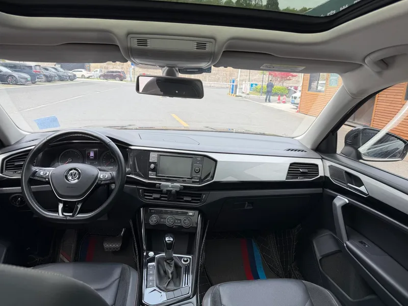 Volkswagen Tayron 2019 330TSI Two-wheel-drive luxury model Country VI exterior photo 6 Volkswagen Tayron 2019 330TSI Two-wheel-drive luxury model Country VI exterior photo 6