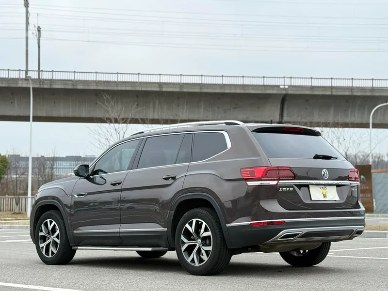 Volkswagen Teramont 2017 330TSI Two-wheel drive luxury edition exterior photo 4 Volkswagen Teramont 2017 330TSI Two-wheel drive luxury edition exterior photo 4
