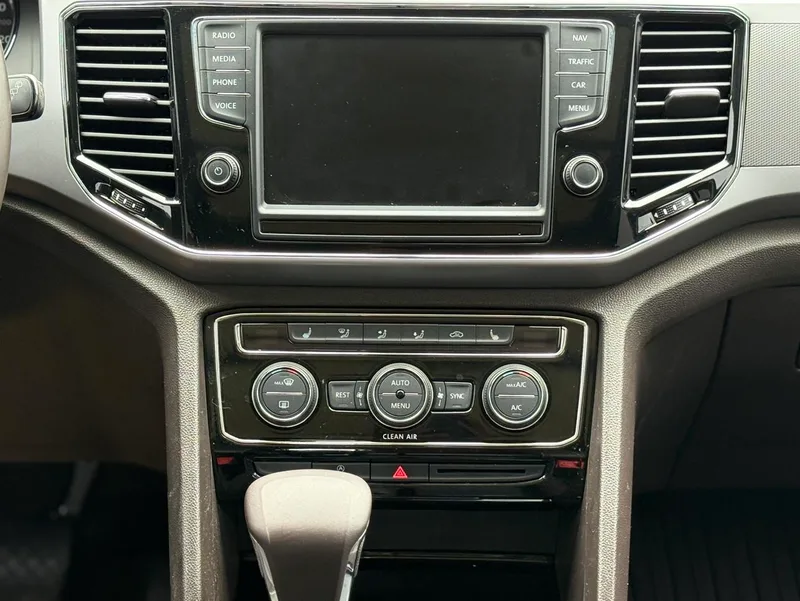 Volkswagen Teramont 2017 330TSI Two-wheel drive luxury edition interior photo 10 Volkswagen Teramont 2017 330TSI Two-wheel drive luxury edition interior photo 10