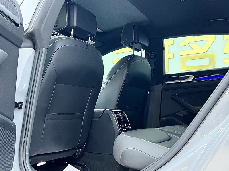 Volkswagen CC 2023 380TSI eye-catching version interior photo 12 Volkswagen CC 2023 380TSI eye-catching version interior photo 12
