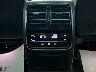 Volkswagen CC 2023 380TSI eye-catching version interior photo 19 Volkswagen CC 2023 380TSI eye-catching version interior photo 19