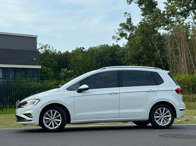 Volkswagen Golf Sportsvan 2020 280TSI Automatic Curious exterior photo 3 Volkswagen Golf Sportsvan 2020 280TSI Automatic Curious exterior photo 3