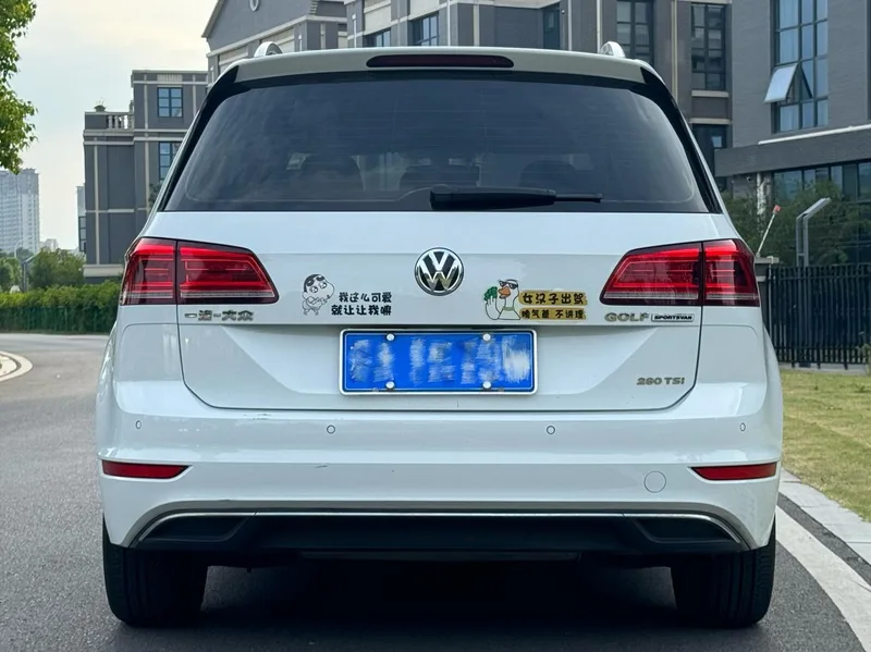 Volkswagen Golf Sportsvan 2020 280TSI Automatic Curious exterior photo 5 Volkswagen Golf Sportsvan 2020 280TSI Automatic Curious exterior photo 5