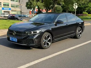Volkswagen Passat 2023 Reforma 330TSI Edición Star Elite