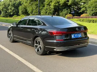 Volkswagen Passat 2023 Restyling 330TSI Star Elite Edition exterior photo 5