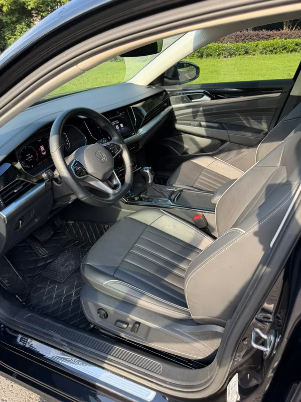 Volkswagen Passat 2023 Restyling 330TSI Star Elite Edition interior photo 7