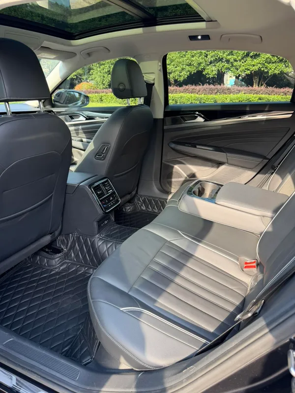Volkswagen Passat 2023 Restyling 330TSI Star Elite Edition interior photo 8