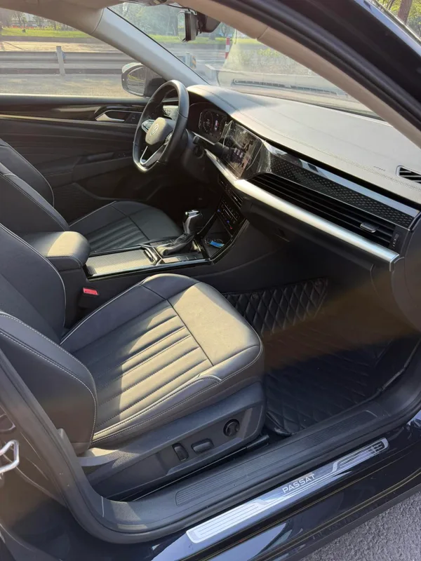 Volkswagen Passat 2023 Restyling 330TSI Star Elite Edition interior photo 9