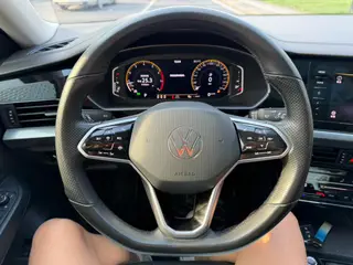 Volkswagen Passat 2023 Restyling 330TSI Star Elite Edition interior photo 10