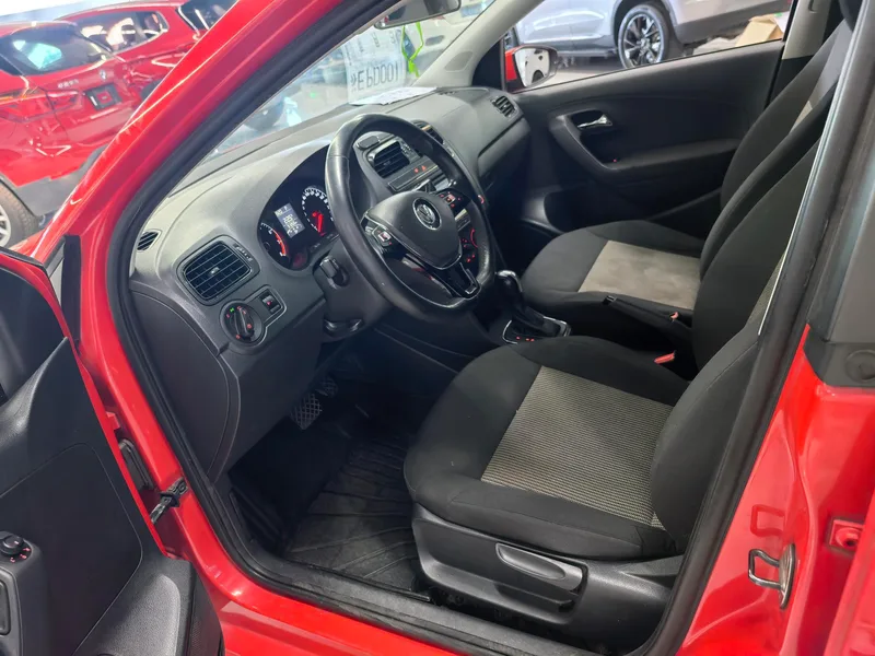 Volkswagen Polo 2016 1.4L Automatic fashion type exterior photo 3 Volkswagen Polo 2016 1.4L Automatic fashion type exterior photo 3