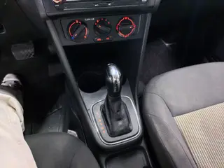 Volkswagen Polo 2016 1.4L Automatic fashion type interior photo 10 Volkswagen Polo 2016 1.4L Automatic fashion type interior photo 10