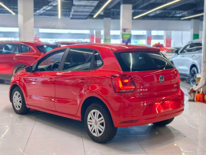 Volkswagen Polo 2016 1.4L Automatic fashion type interior photo 13 Volkswagen Polo 2016 1.4L Automatic fashion type interior photo 13