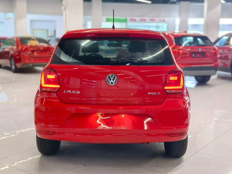 Volkswagen Polo 2016 1.4L Automatic fashion type interior photo 14 Volkswagen Polo 2016 1.4L Automatic fashion type interior photo 14