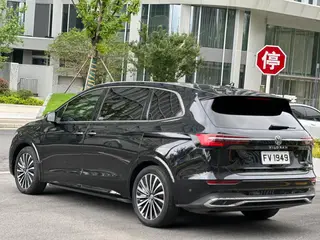 Volkswagen Viloran 2023 380TSI Versión de lujo exterior foto 6 Volkswagen Viloran 2023 380TSI Versión de lujo exterior foto 6