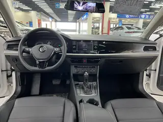 Volkswagen Lavida 2018 1.5L Versión automática de confort País V exterior foto 6 Volkswagen Lavida 2018 1.5L Versión automática de confort País V exterior foto 6