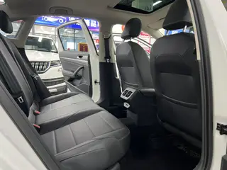 Volkswagen Lavida 2018 1.5L Versión automática de confort País V interior foto 9 Volkswagen Lavida 2018 1.5L Versión automática de confort País V interior foto 9