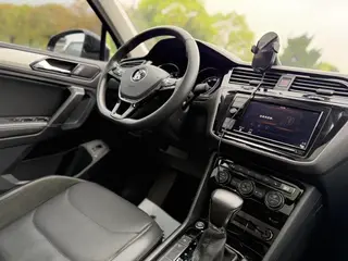 Volkswagen Tiguan L 2019 330TSI Automatic two-wheel drive smart deluxe edition Country VI interior photo 9 Volkswagen Tiguan L 2019 330TSI Automatic two-wheel drive smart deluxe edition Country VI interior photo 9