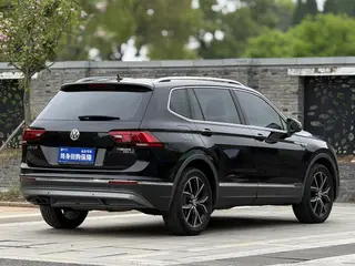 Volkswagen Tiguan L 2019 330TSI Automatic two-wheel drive smart deluxe edition Country VI interior photo 12 Volkswagen Tiguan L 2019 330TSI Automatic two-wheel drive smart deluxe edition Country VI interior photo 12