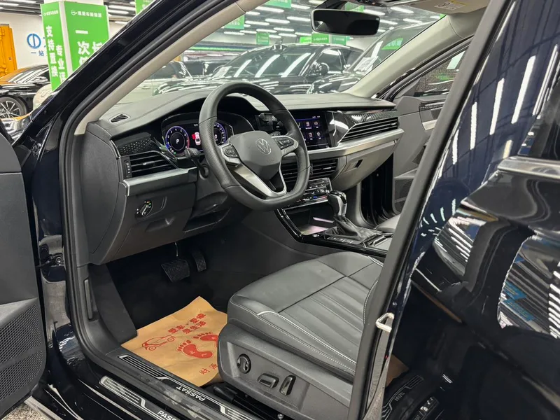 Volkswagen Passat 2022 330TSI Star Elite Edition interior photo 8 Volkswagen Passat 2022 330TSI Star Elite Edition interior photo 8