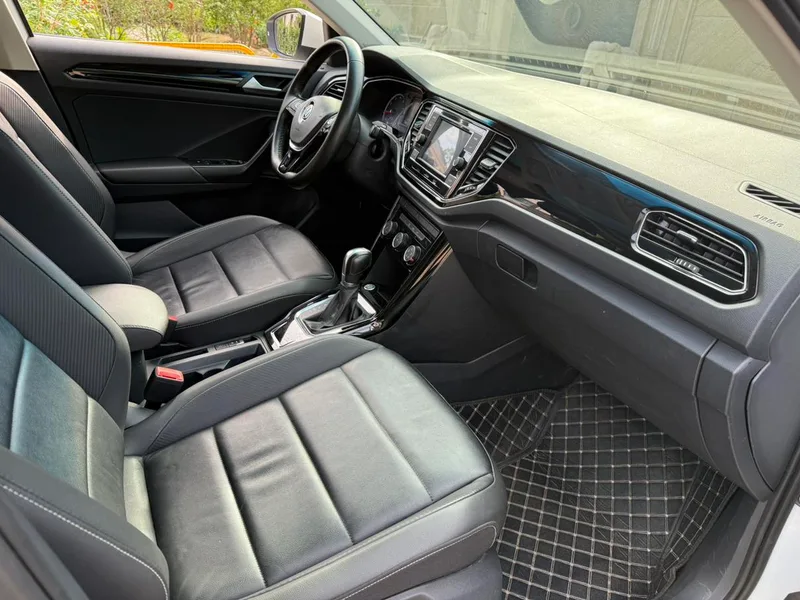 Volkswagen T-Cross 2019 280TSI DSG Très confortable à deux roues motrices Pays V extérieur photo 4
