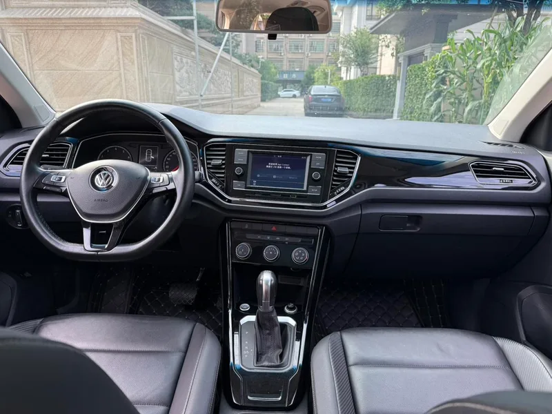 Volkswagen T-Cross 2019 280TSI DSG Très confortable à deux roues motrices Pays V intérieur photo 7