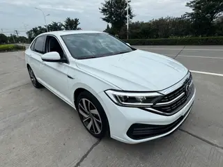 Volkswagen Sagitar 2025 Restyling 300TSI DSG Premium Edition exterior photo 3 Volkswagen Sagitar 2025 Restyling 300TSI DSG Premium Edition exterior photo 3