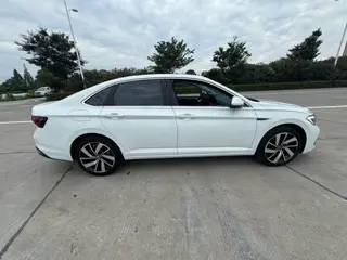 Volkswagen Sagitar 2025 Restyling 300TSI DSG Premium Edition exterior photo 5 Volkswagen Sagitar 2025 Restyling 300TSI DSG Premium Edition exterior photo 5