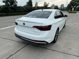 Volkswagen Sagitar 2025 Restyling 300TSI DSG Premium Edition interior photo 14 Volkswagen Sagitar 2025 Restyling 300TSI DSG Premium Edition interior photo 14