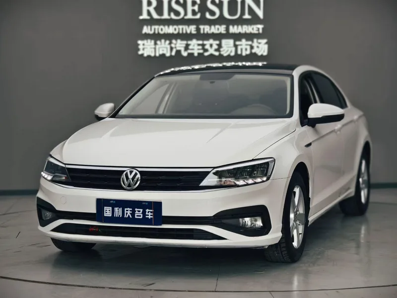 Volkswagen Lamando 2019 230TSI DSG Visual Field Edition Country VI exterior photo 1 Volkswagen Lamando 2019 230TSI DSG Visual Field Edition Country VI exterior photo 1