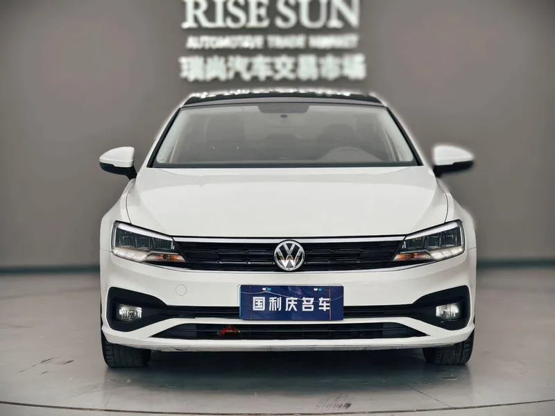 Volkswagen Lamando 2019 230TSI DSG Visual Field Edition Country VI exterior photo 2 Volkswagen Lamando 2019 230TSI DSG Visual Field Edition Country VI exterior photo 2