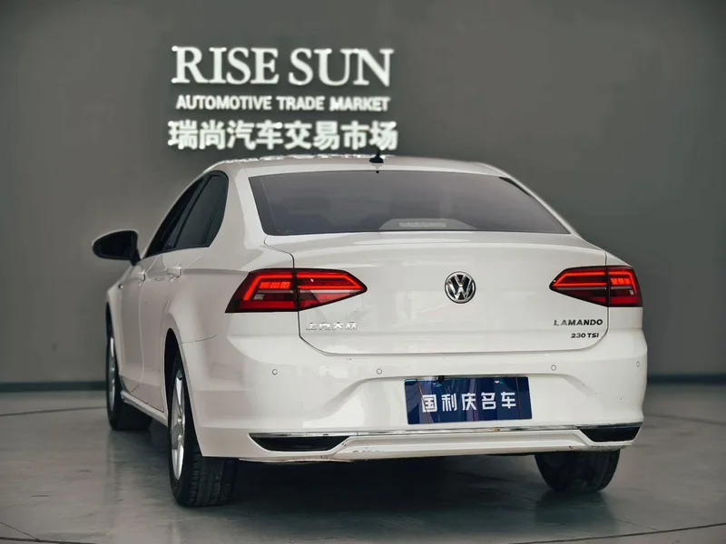 Volkswagen Lamando 2019 230TSI DSG Visual Field Edition Country VI exterior photo 4 Volkswagen Lamando 2019 230TSI DSG Visual Field Edition Country VI exterior photo 4