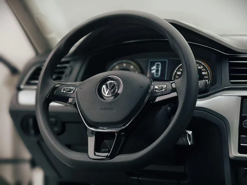 Volkswagen Lamando 2019 230TSI DSG Visual Field Edition Country VI interior photo 8 Volkswagen Lamando 2019 230TSI DSG Visual Field Edition Country VI interior photo 8