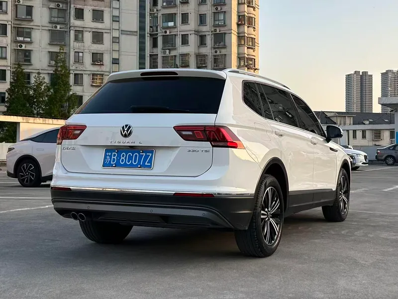 Volkswagen Tiguan L 2021 330TSI Version intelligente automatique à deux roues motrices extérieur photo 8 Volkswagen Tiguan L 2021 330TSI Version intelligente automatique à deux roues motrices extérieur photo 8