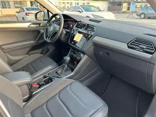 Volkswagen Tiguan L 2021 330TSI Version intelligente automatique à deux roues motrices intérieur photo 16 Volkswagen Tiguan L 2021 330TSI Version intelligente automatique à deux roues motrices intérieur photo 16