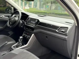 Volkswagen T-Cross 2019 280TSI DSG Comfort Edition interior photo 8 Volkswagen T-Cross 2019 280TSI DSG Comfort Edition interior photo 8