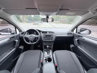 Volkswagen Tiguan L 2019 280TSI Automatic two-wheel drive panoramic comfort version Country VI interior photo 10 Volkswagen Tiguan L 2019 280TSI Automatic two-wheel drive panoramic comfort version Country VI interior photo 10