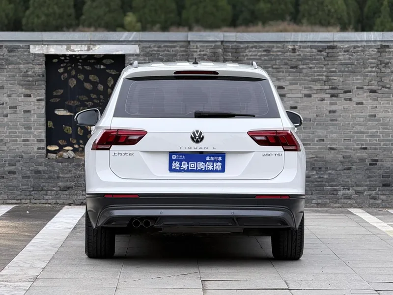 Volkswagen Tiguan L 2019 280TSI Automatic two-wheel drive panoramic comfort version Country VI interior photo 12 Volkswagen Tiguan L 2019 280TSI Automatic two-wheel drive panoramic comfort version Country VI interior photo 12