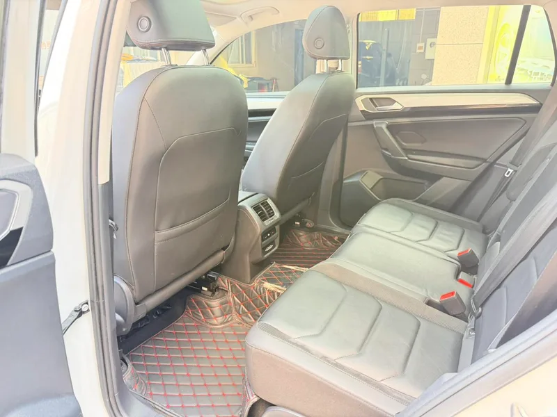 Volkswagen Tayron 2019 330TSI Modèle de luxe à deux roues motrices État VI intérieur photo 10 Volkswagen Tayron 2019 330TSI Modèle de luxe à deux roues motrices État VI intérieur photo 10