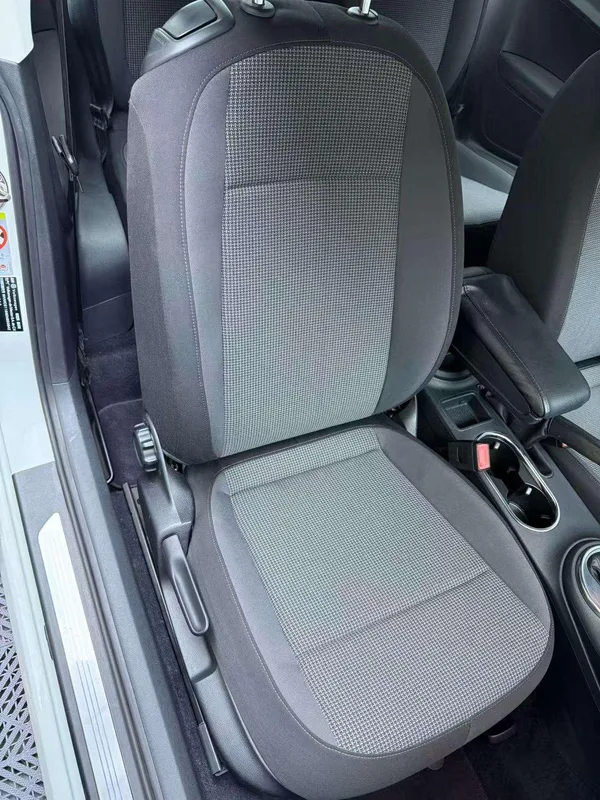 Volkswagen Beetle 2014 1.2TSI Fashionable interior photo 10 Volkswagen Beetle 2014 1.2TSI Fashionable interior photo 10