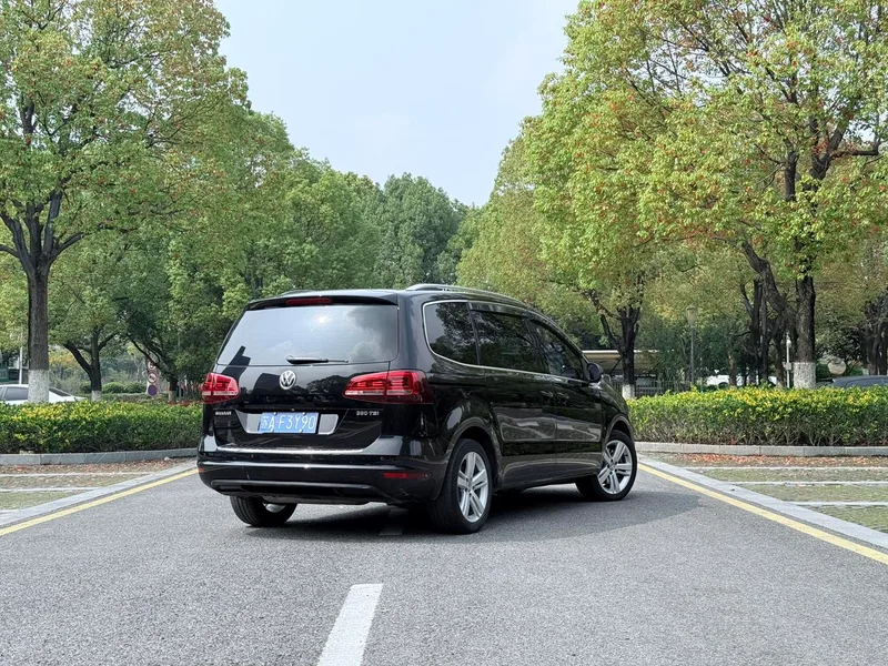 Volkswagen Sharan 2016 380TSI Comfortable 7 seat exterior photo 4